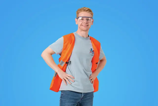 Warehouse operative